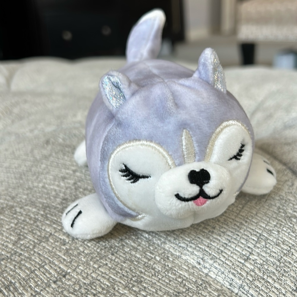 Sleeping Dog squishmallow